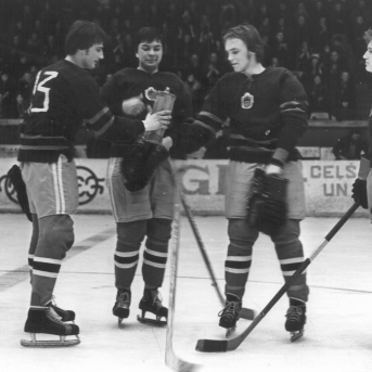 Lielajam hokejam 40 - 